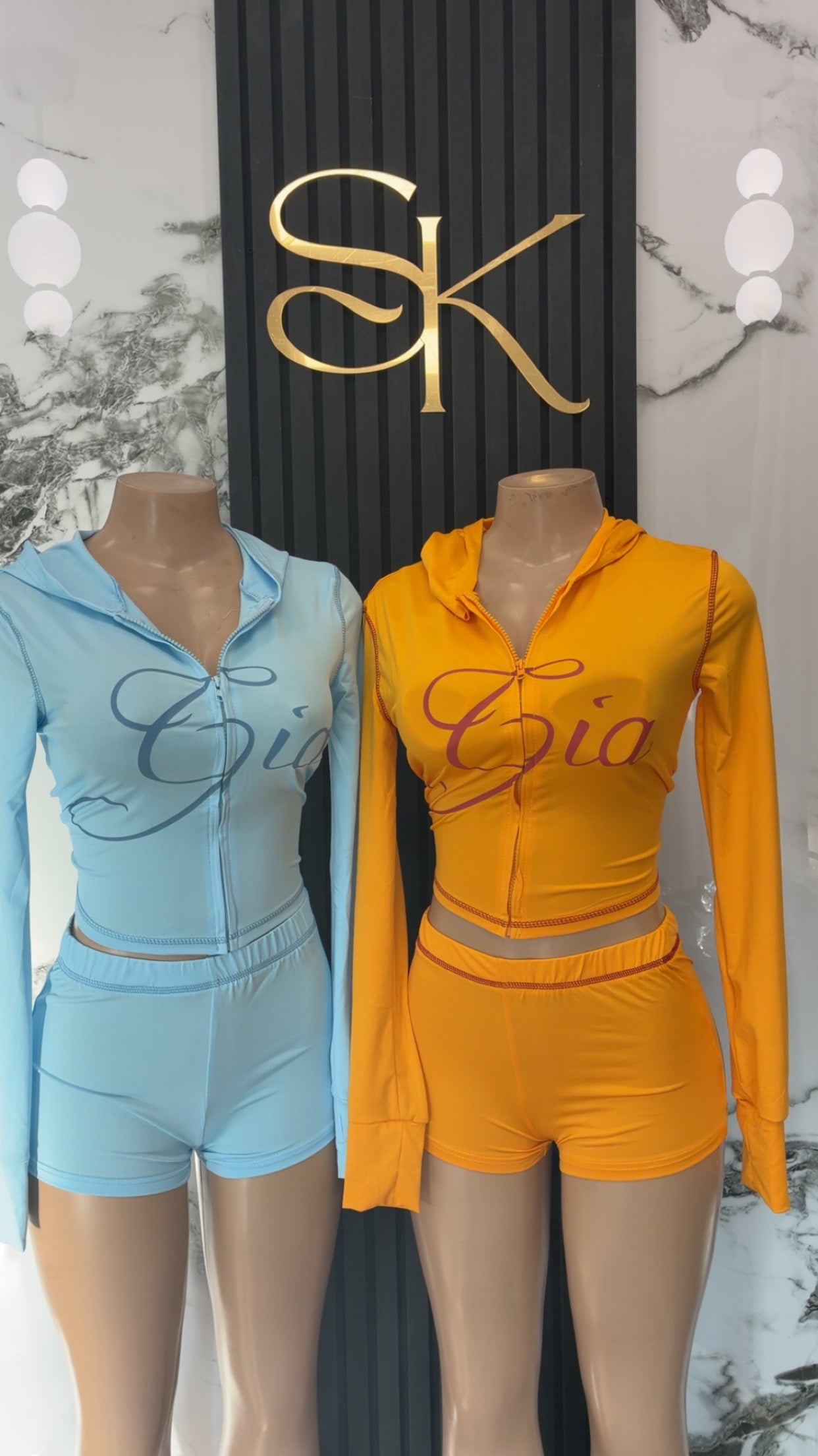 I am Gia Sets
